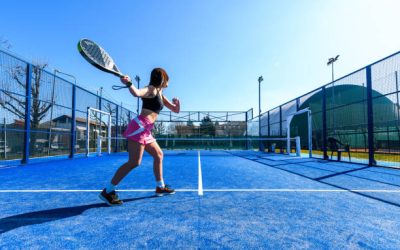 Comment commencer le padel quand on est seule ?